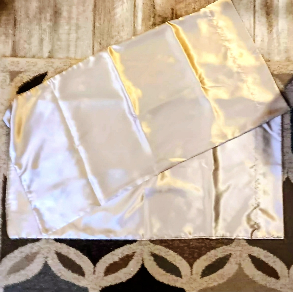 Madison Park Satin Pillowcase Set - Picture 5 of 5